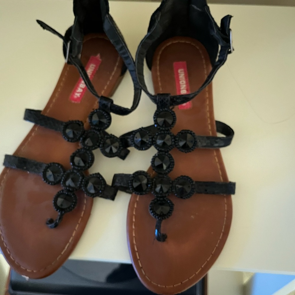 Unionbay sandals Size 6